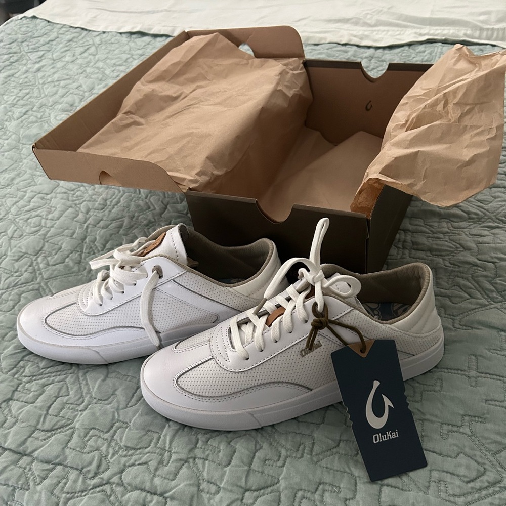 Brand New Olukai Kilea Sneakers - White - Women’s Size 7.5